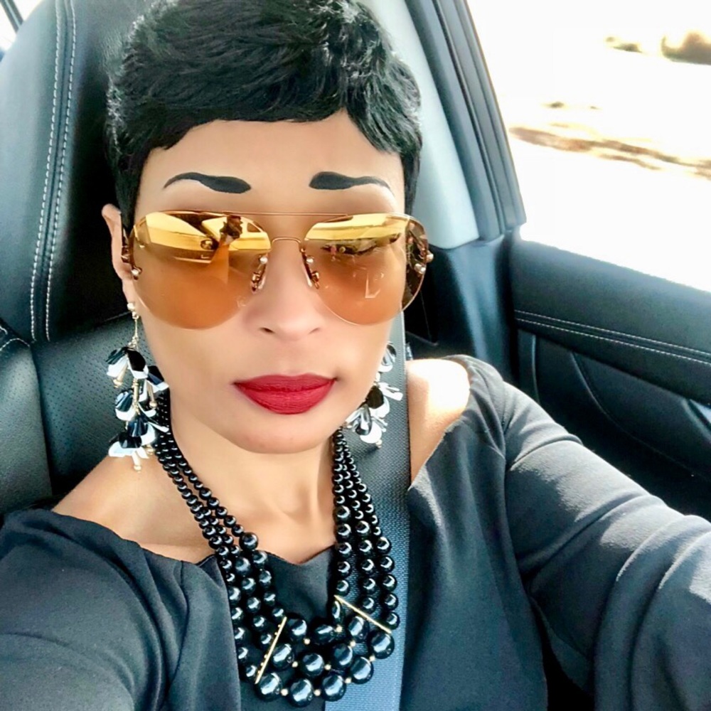 Meet your Posher, Lameaka